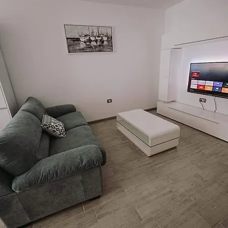 Modern In Alezzi Apartmán *