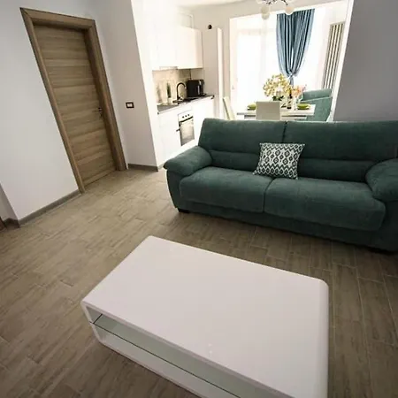 Apartmán Modern In Alezzi *