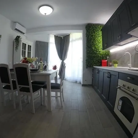 Modern In Alezzi Apartmán